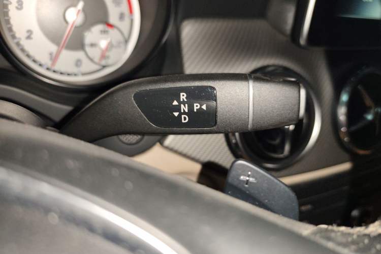 Used Mercedes-Benz GLA 2016 GLA 200 Sport Edition Gear Lever
