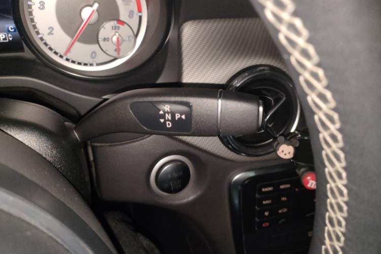 Used Mercedes-Benz GLA 2016 GLA 200 Sport Edition Gear Lever