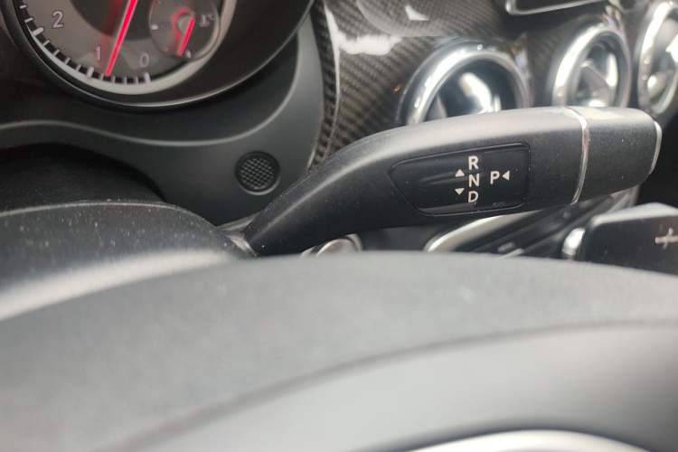 Used Mercedes-Benz GLA 2016 GLA 200 Fashion Model Gear Lever