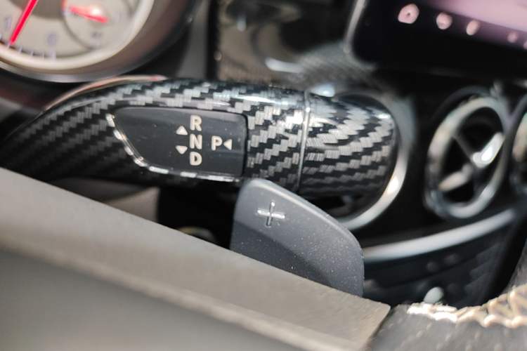 Used Mercedes-Benz GLA 2016 GLA 200 Fashion Model Gear Lever