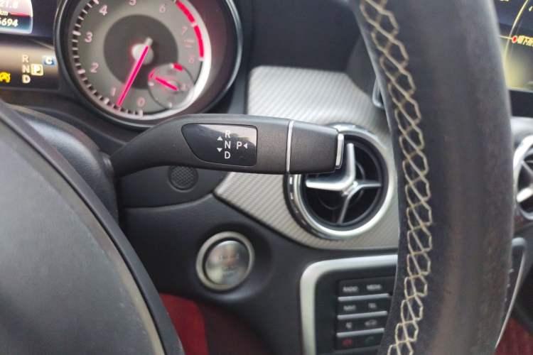 Used Mercedes-Benz GLA 2016 GLA 200 Sport Edition Gear Lever