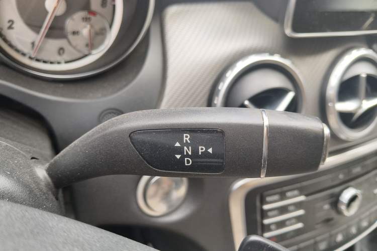 Used Mercedes-Benz GLA 2016 GLA 200 Sport Edition Gear Lever