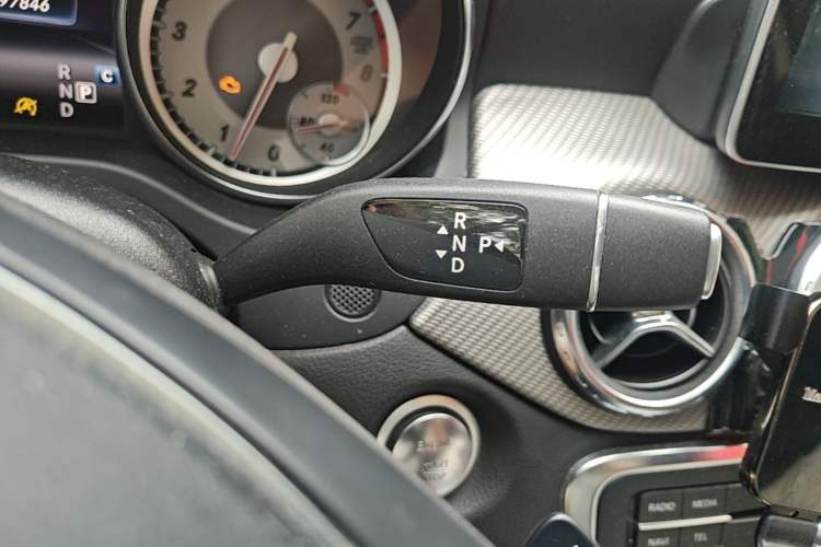Used Mercedes-Benz GLA 2016 GLA 200 Fashion Model Gear Lever