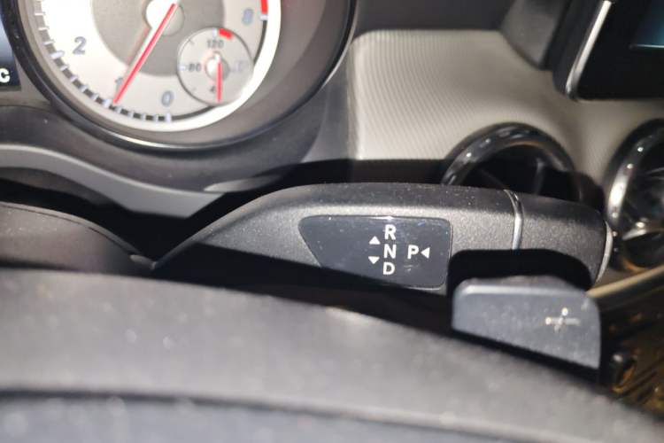 Used Mercedes-Benz GLA 2016 GLA 200 Sport Edition Gear Lever