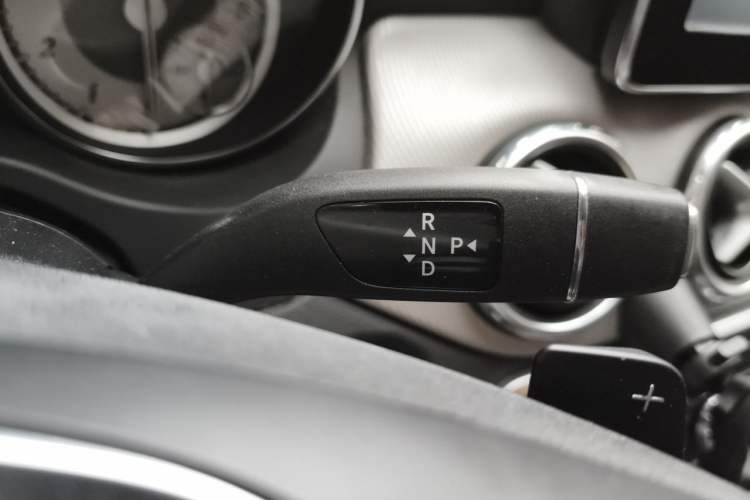 Used Mercedes-Benz GLA 2016 GLA 200 Sport Edition Gear Lever