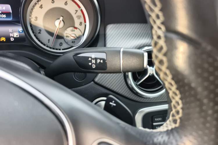 Used Mercedes-Benz GLA 2016 GLA 200 Fashion Model Gear Lever