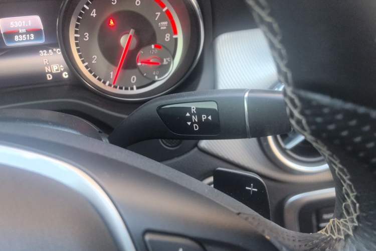 Used Mercedes-Benz GLA 2016 GLA 200 Fashion Model Gear Lever