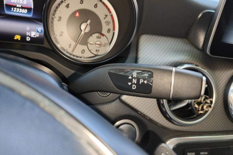 Used Mercedes-Benz GLA 2016 GLA 200 Fashion Model Gear Lever