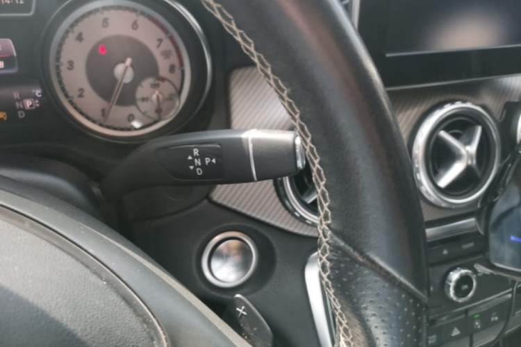 Used Mercedes-Benz GLA 2016 GLA 200 Sport Edition Gear Lever