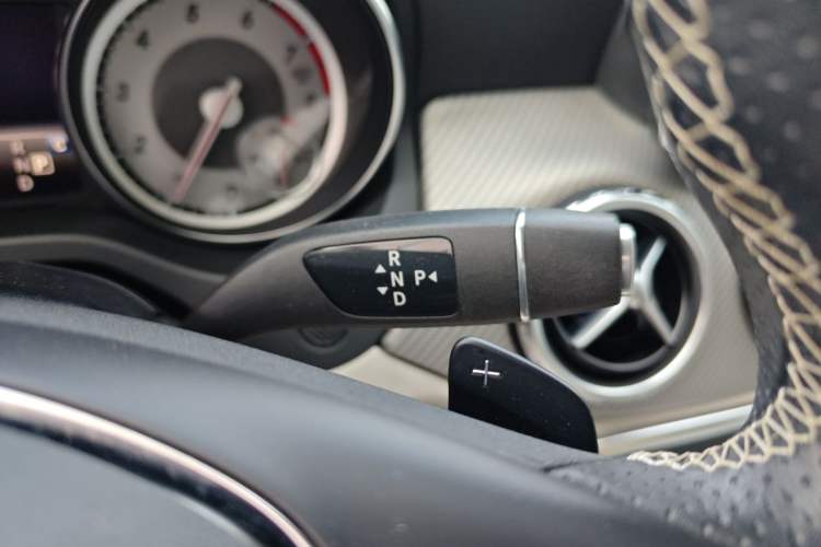 Used Mercedes-Benz GLA 2016 GLA 200 Sport Edition Gear Lever