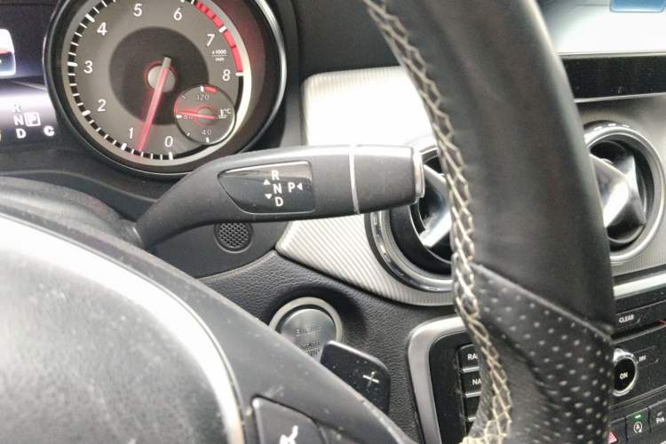 Used Mercedes-Benz GLA 2016 GLA 200 Sport Edition Gear Lever
