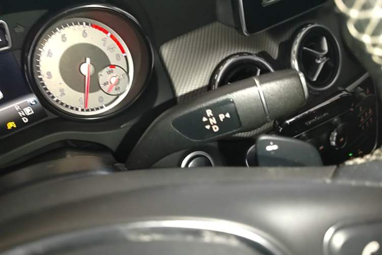 Used Mercedes-Benz GLA 2016 GLA 200 Sport Edition Gear Lever