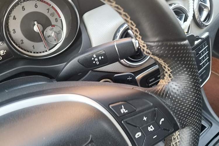 Used Mercedes-Benz GLA 2016 GLA 200 Sport Edition Gear Lever