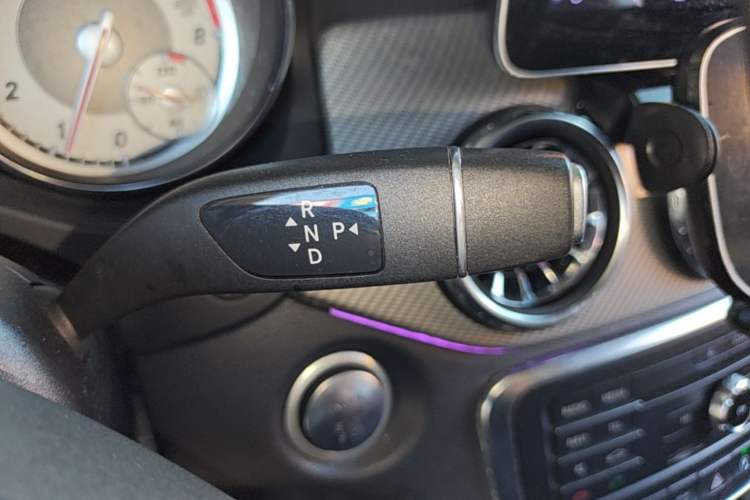 Used Mercedes-Benz GLA 2016 GLA 200 Sport Edition Gear Lever
