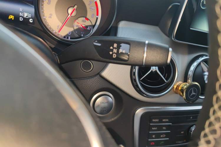 Used Mercedes-Benz GLA 2016 GLA 200 Sport Edition Gear Lever