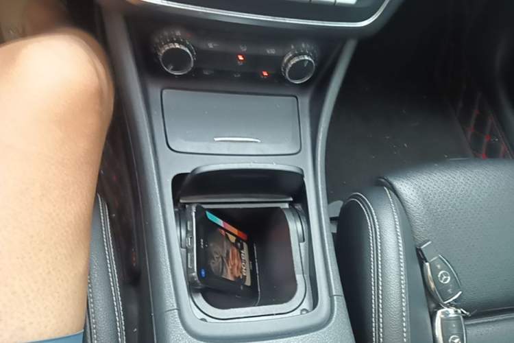 Used Mercedes-Benz GLA 2016 GLA 200 Fashion Model Gear Lever