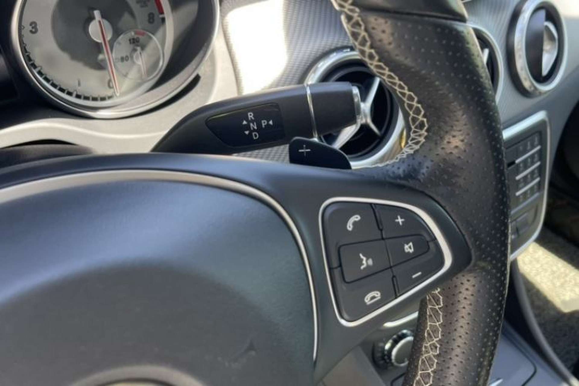 Used Mercedes-Benz GLA 2016 GLA 200 Fashion Model Gear Lever