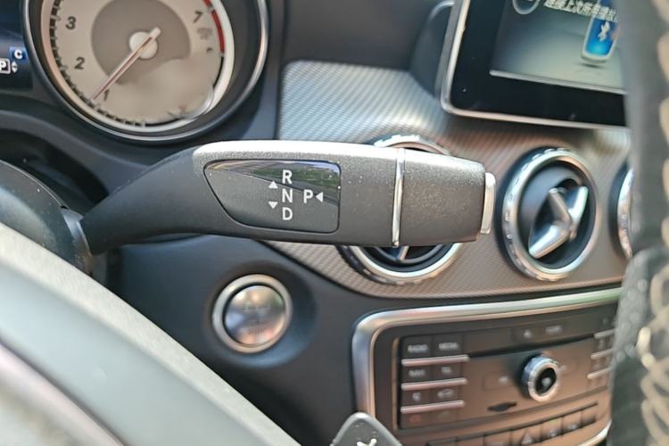 Used Mercedes-Benz GLA 2016 GLA 200 Sport Edition Gear Lever