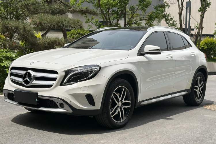 Used Mercedes-Benz GLA 2016 GLA 220 4MATIC Fashion Edition Guazi used car, China used car export, Used car for sale, Used  cars, Cheapest cars for sale