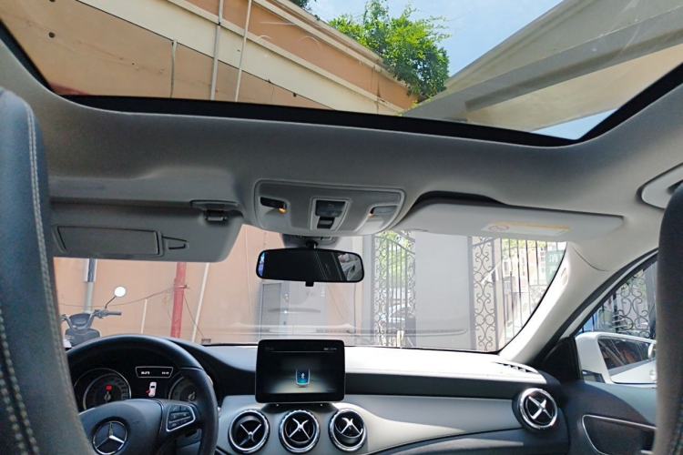 Used Mercedes-Benz GLA 2016 GLA 200 Fashion Model Headliner