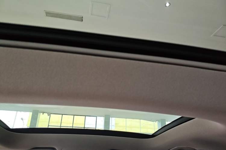 Used Mercedes-Benz GLA 2016 GLA 200 Sport Edition Headliner