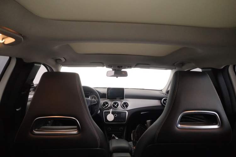 Used Mercedes-Benz GLA 2016 GLA 200 Sport Edition Headliner