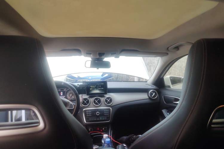 Used Mercedes-Benz GLA 2016 GLA 200 Sport Edition Headliner