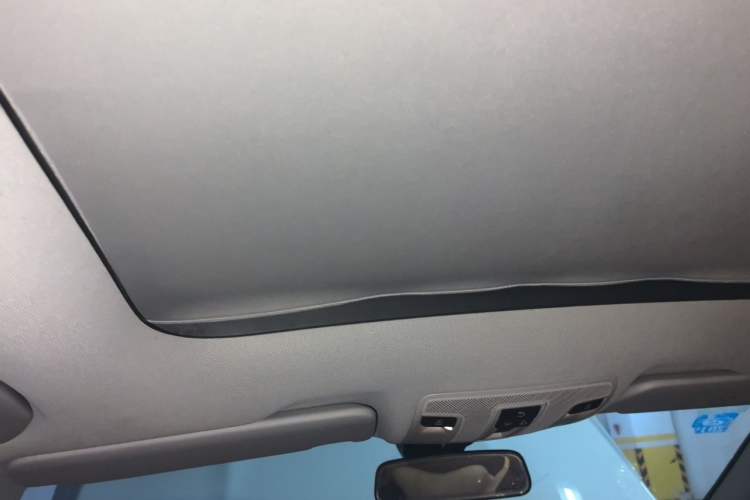 Used Mercedes-Benz GLA 2016 GLA 200 Sport Edition Headliner