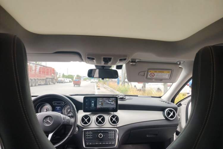 Used Mercedes-Benz GLA 2016 GLA 220 4MATIC Fashion Edition Headliner