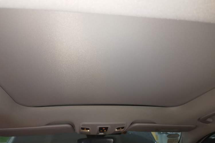 Used Mercedes-Benz GLA 2016 GLA 220 4MATIC Luxury Model Headliner