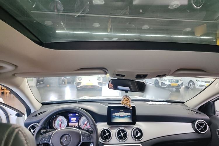 Used Mercedes-Benz GLA 2016 GLA 200 Fashion Model Headliner