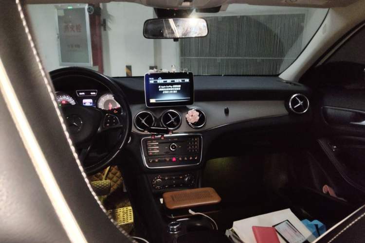 Used Mercedes-Benz GLA 2016 GLA 220 4MATIC Fashion Edition Headliner