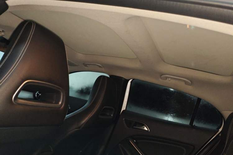 Used Mercedes-Benz GLA 2016 GLA 200 Sport Edition Headliner