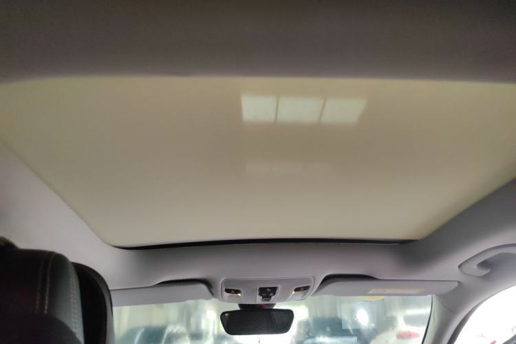 Used Mercedes-Benz GLA 2016 GLA 220 4MATIC Luxury Model Headliner