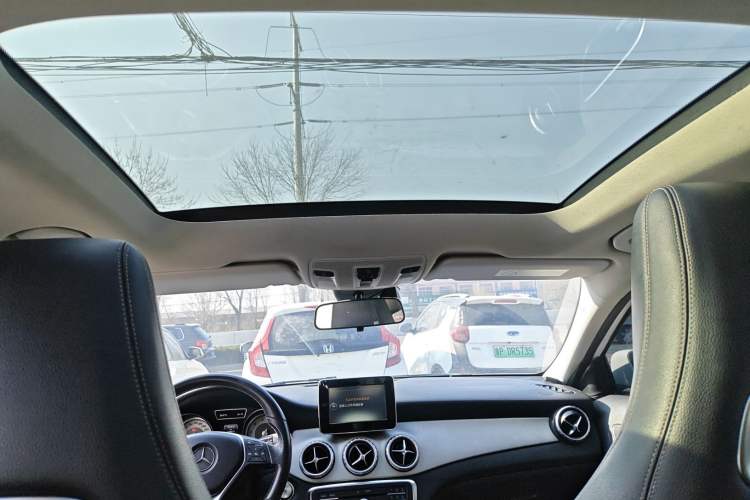 Used Mercedes-Benz GLA 2016 GLA 200 Sport Edition Headliner