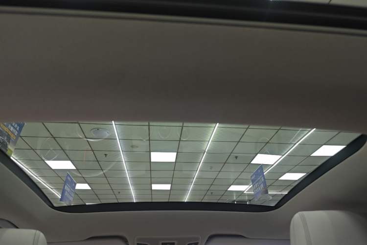 Used Mercedes-Benz GLA 2016 GLA 220 4MATIC Fashion Edition Headliner