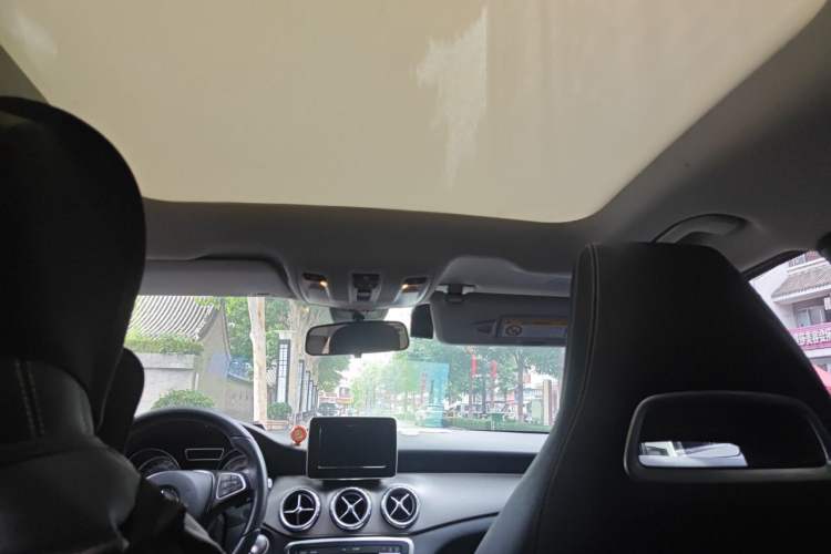 Used Mercedes-Benz GLA 2016 GLA 200 Sport Edition Headliner