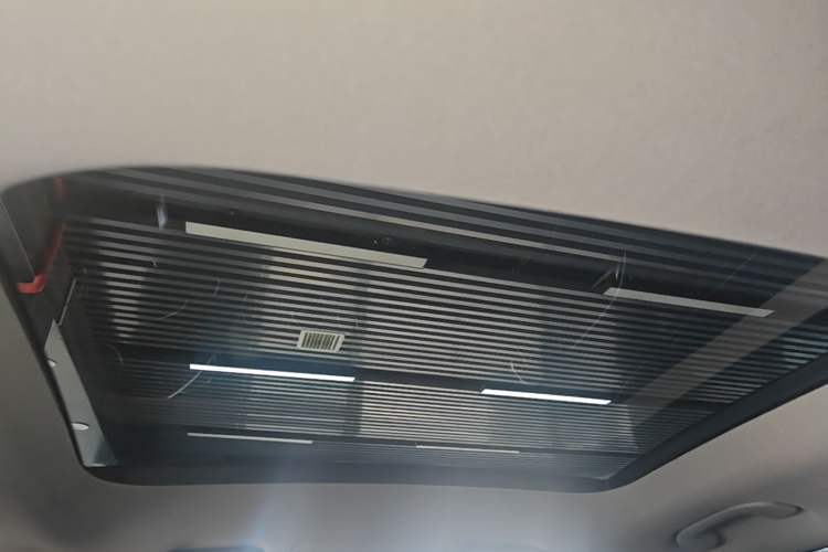 Used Mercedes-Benz GLA 2016 GLA 220 4MATIC Fashion Edition Headliner