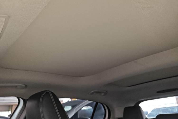 Used Mercedes-Benz GLA 2016 GLA 200 Fashion Model Headliner