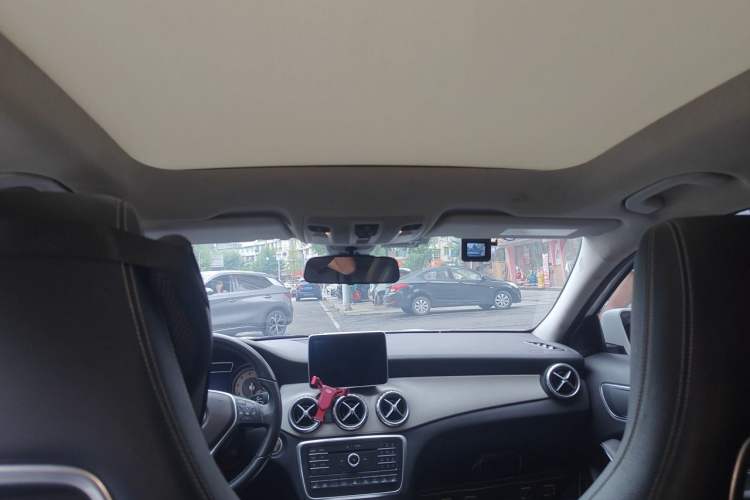 Used Mercedes-Benz GLA 2016 GLA 220 4MATIC Fashion Edition Headliner