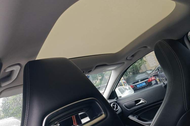 Used Mercedes-Benz GLA 2016 GLA 200 Fashion Model Headliner