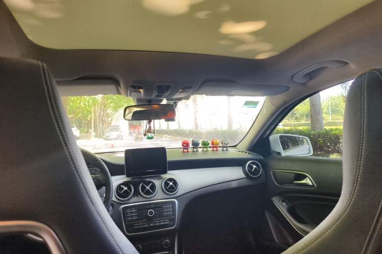 Used Mercedes-Benz GLA 2016 GLA 200 Sport Edition Headliner