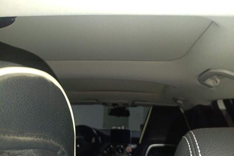 Used Mercedes-Benz GLA 2016 GLA 220 4MATIC Fashion Edition Headliner
