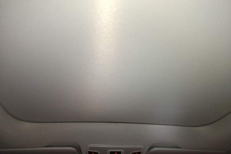 Used Mercedes-Benz GLA 2016 GLA 220 4MATIC Luxury Model Headliner