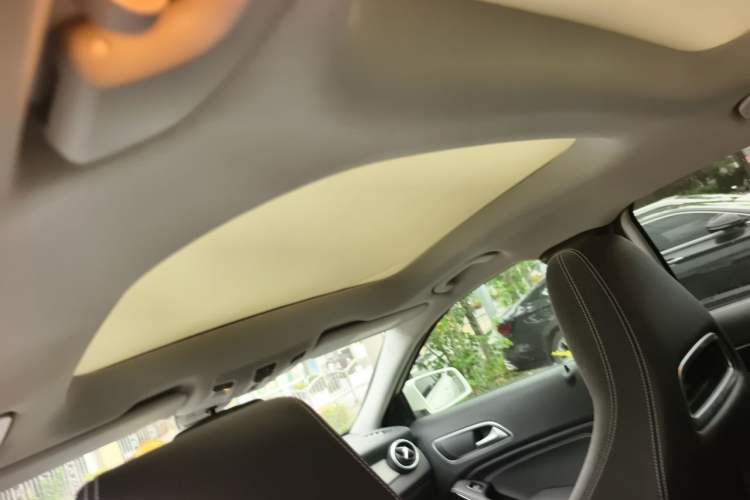 Used Mercedes-Benz GLA 2016 GLA 200 Fashion Model Headliner