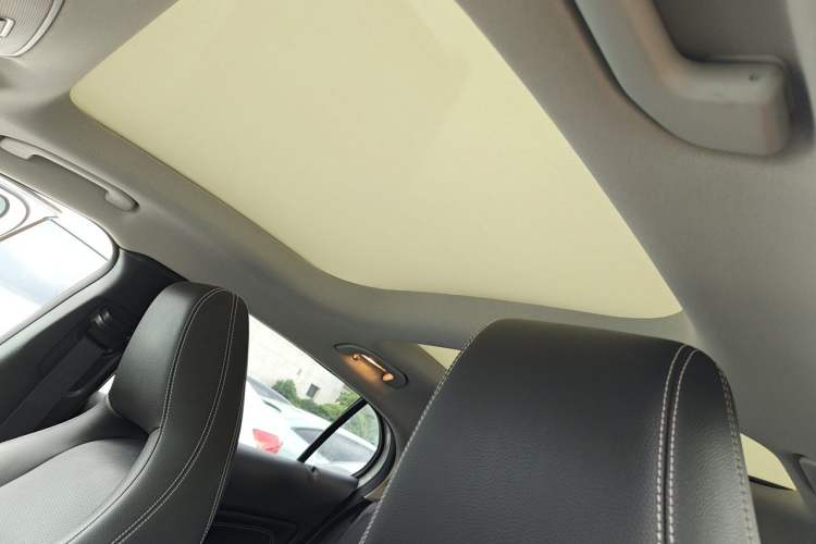 Used Mercedes-Benz GLA 2016 GLA 200 Fashion Model Headliner