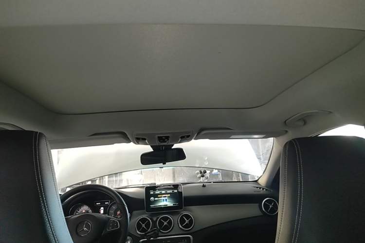 Used Mercedes-Benz GLA 2016 GLA 200 Sport Edition Headliner