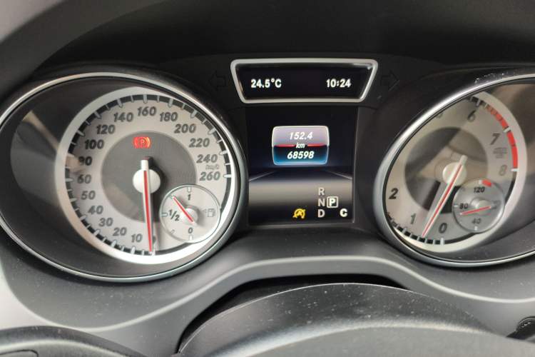 Used Mercedes-Benz GLA 2016 GLA 220 4MATIC Fashion Edition Instrument Cluster