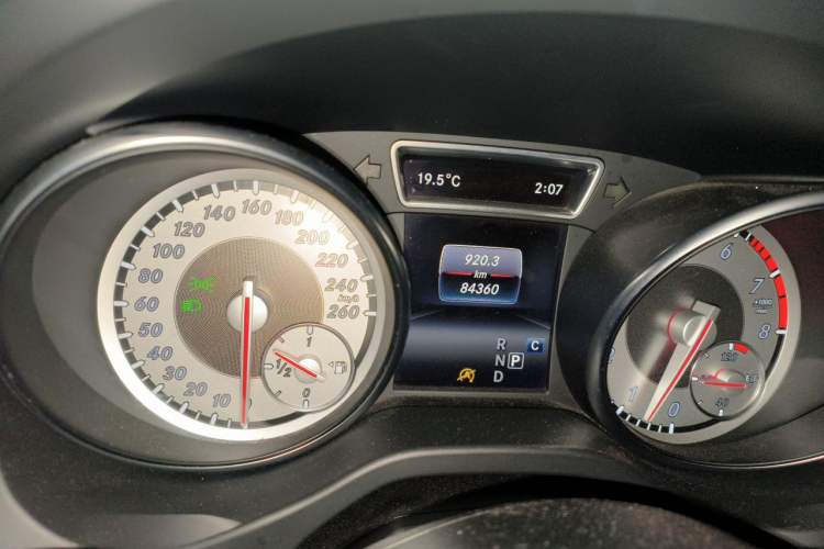 Used Mercedes-Benz GLA 2016 GLA 220 4MATIC Fashion Edition Instrument Cluster