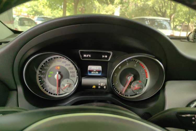 Used Mercedes-Benz GLA 2016 GLA 200 Sport Edition Instrument Cluster